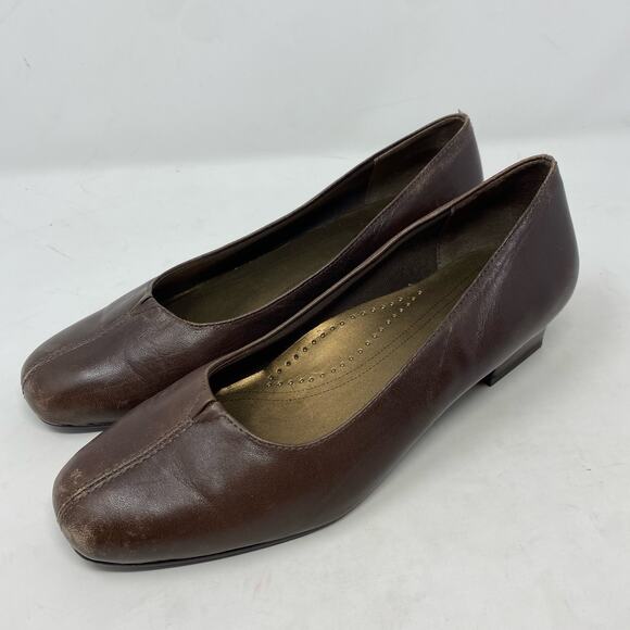 Trotters Brown Leather Doris Block Kitten Heel Pump Womens Size 8 - Picture 1 of 8